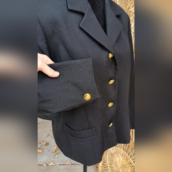 Vintage Austin Reed Petite Women's Black Wool Blazer with Gold Buttons_12 - Picture 7 of 9